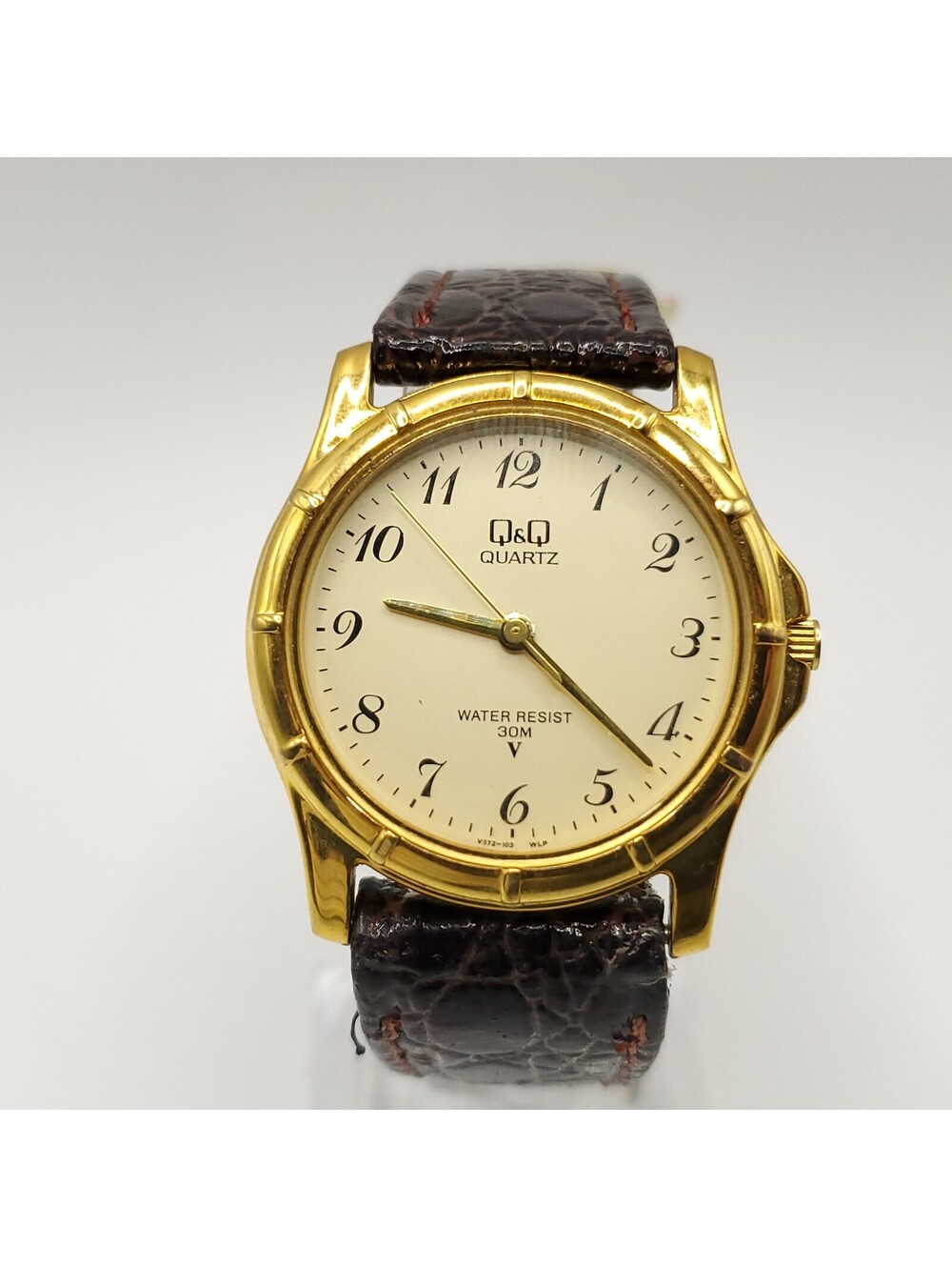 Q&Q Watch Women With Tag New Battery 30mm Gold Tone